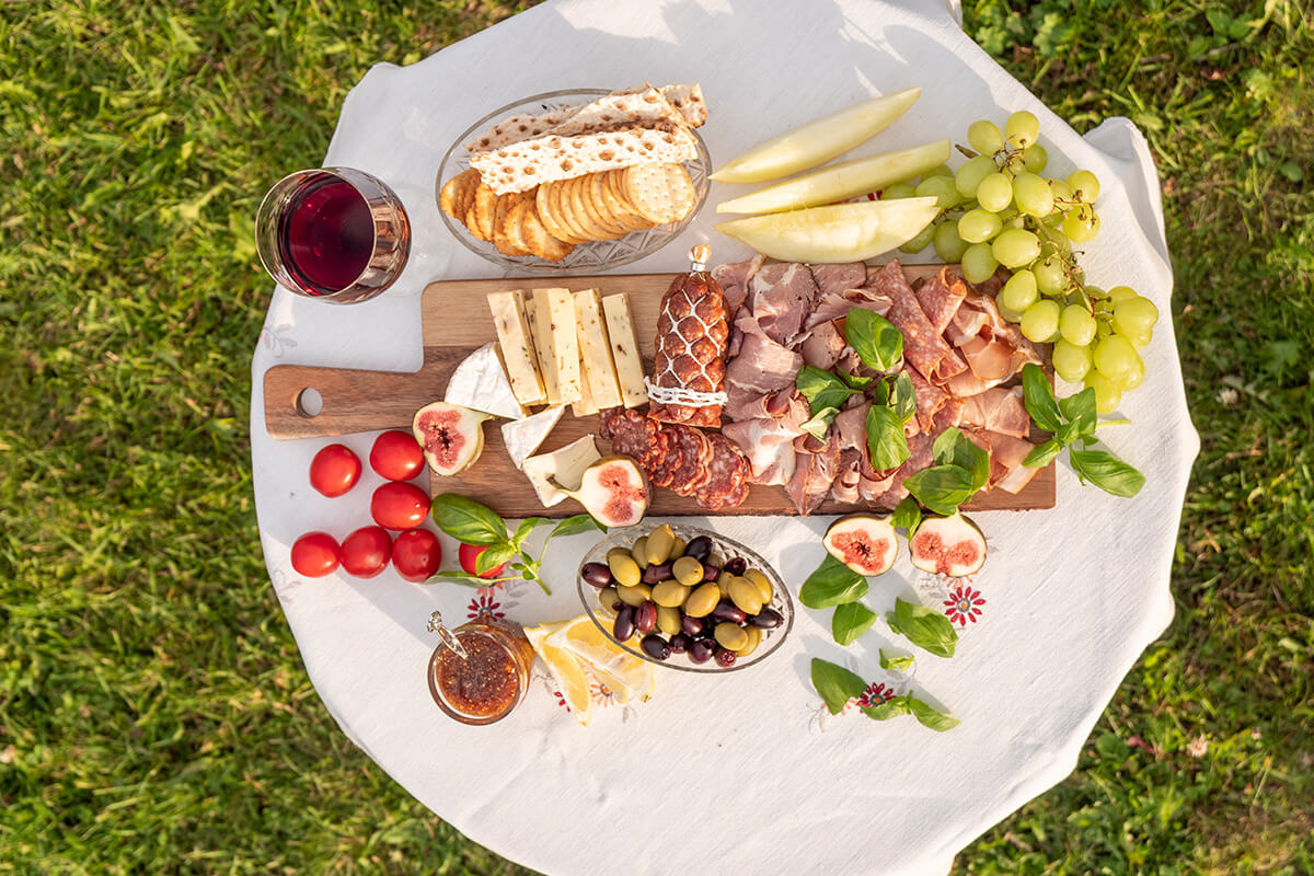 graze craze’s charcuterie franchise business’... Our Multi-Unit Franchise Opportunity Has Low Overhead